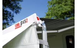 Fiamma F45s 260 Markise Gehäusefarbe Polar White Tuchfarbe Royal Grey 260 Cm -Zelt im Freien 811754 5283845