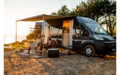 Fiamma F80s Ducato 320 Markise Gehäusefarbe Deep Black Tuchfarbe Royal Grey 320 Cm -Zelt im Freien 822710 5315042