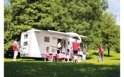 Fiamma F45eagle 350 Markise Mit Motor Gehäusefarbe Polar White Tuchfarbe Royal Grey 350 Cm -Zelt im Freien 823472 5319332